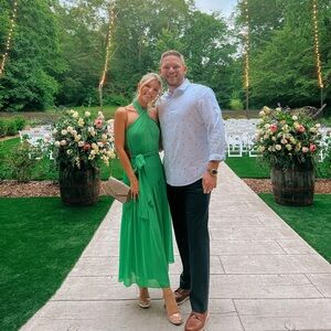 Badgley Mischka green wedding guest dress. Worn once and so flattering. Size 2